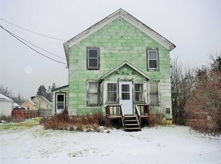 124 S 3rd St, Manistique, MI 49854