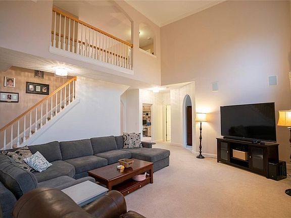 5th image of 5557 Brook Run Dr