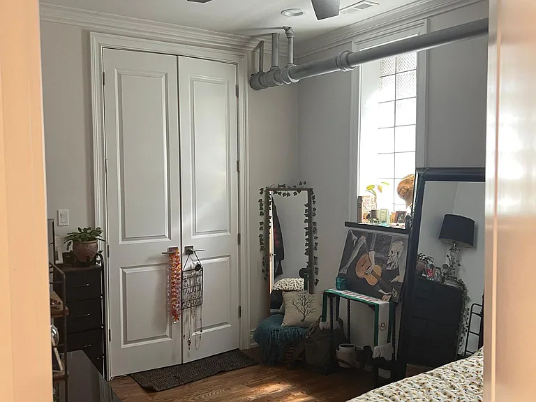 2740 W Logan Blvd #2 — Photo 8