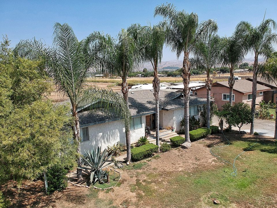 1st image of 13766 Avenue 416