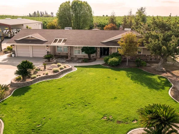 1843 N Modoc Ave, Kerman, CA 93630