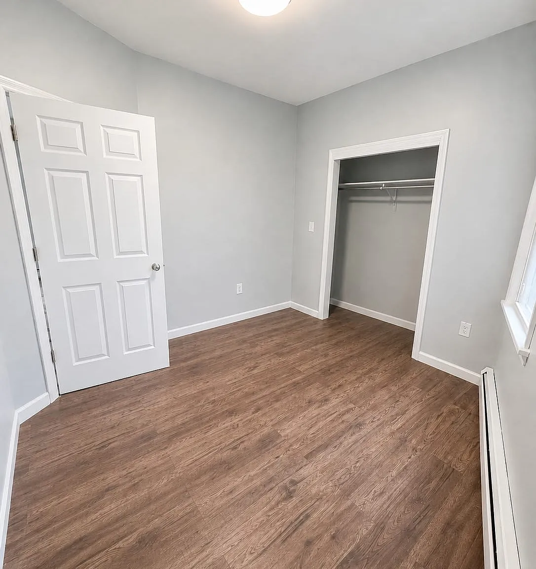 2 bed, 800 sqft, $1,700 — Photo 2