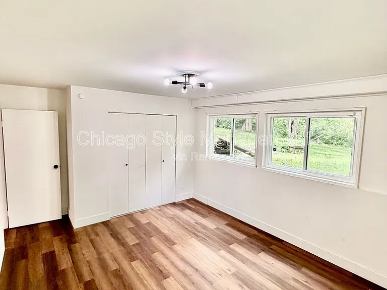 158 Chestnut St — Photo 9