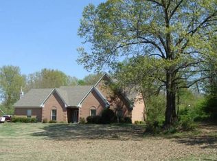 8787 Robertson Ln S, Olive Branch, MS 38654