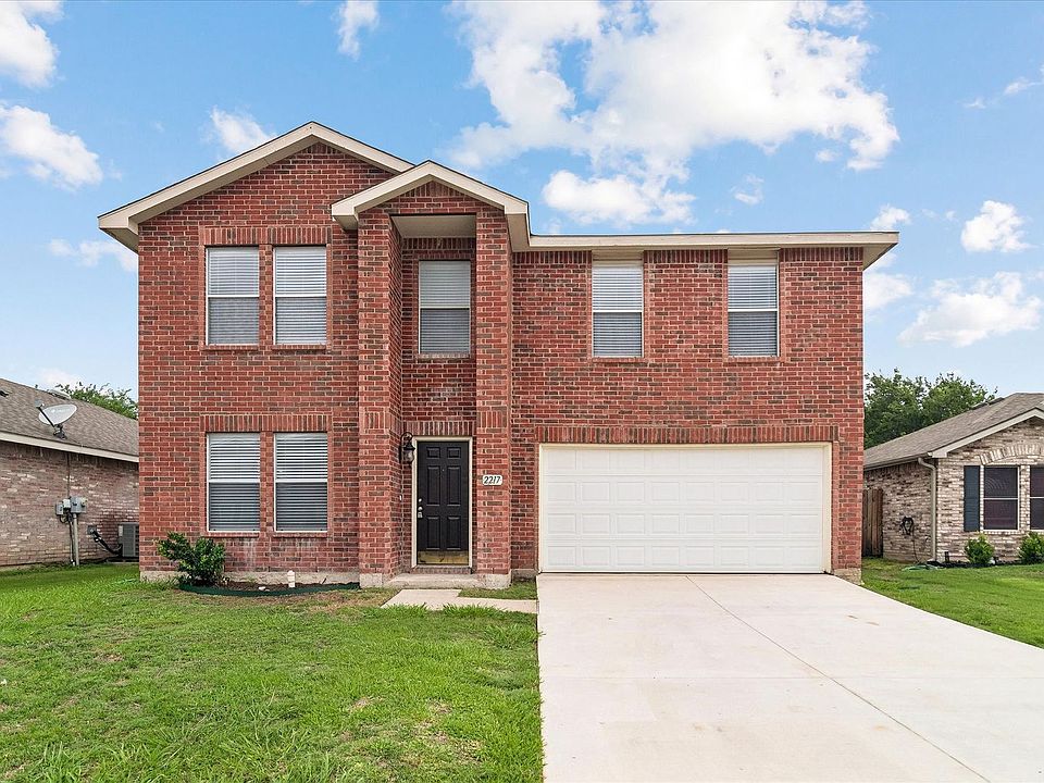 1st image of 2217 Bradford Pear Dr