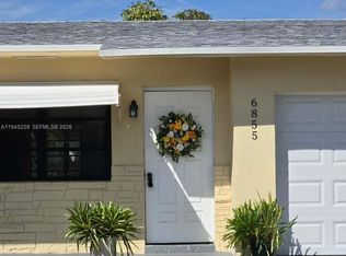 6855 NW 9th St, Pompano Beach, FL 33063