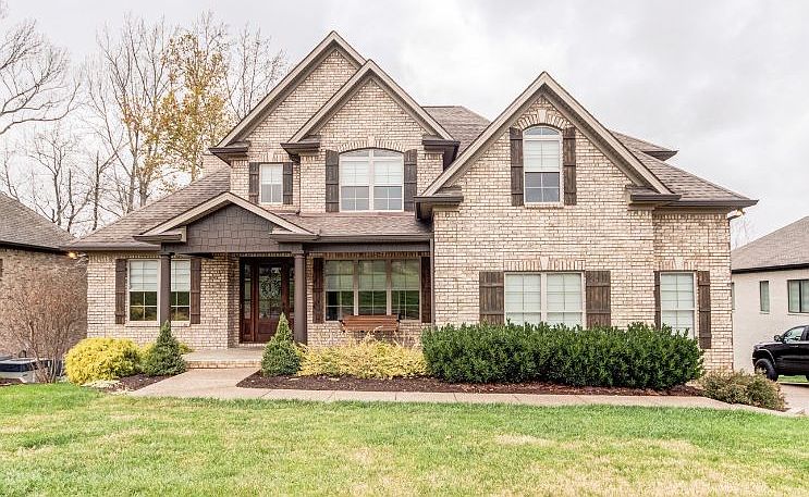 1st image of 1015 Luxborough Dr