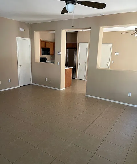 6908 S 7th Ln — Photo 3