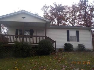 470 Oak St, Olive Hill, KY 41164