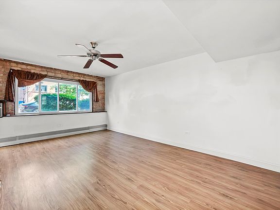5th image of 4113 W Cullom Ave APT 1C