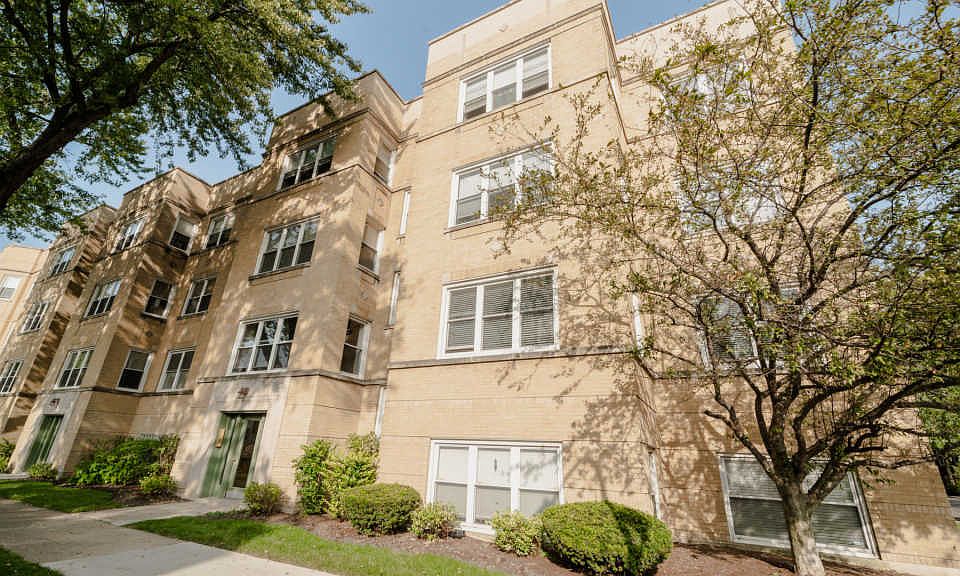 1st image of 4301 N Troy St APT 1