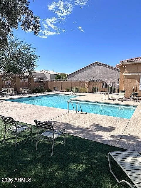 3 bed, 2.5 bath, 1606 sqft, $1,850 — Photo 3