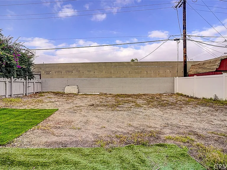 4909 W 117th St — Photo 54