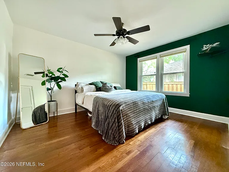 3756 Anderson St — Photo 4