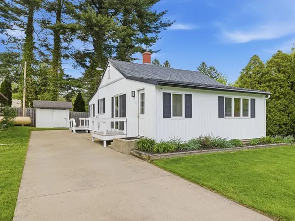 503 Wayside Dr, Ashland, OH 44805