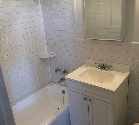 4th image of 40 W 135th St APT 14G
