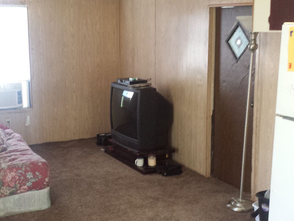 2nd image of 3964 Dean's Bridge Rd.
