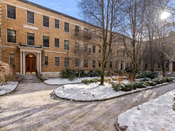 848 Massachusetts Ave APT 3, Cambridge, MA 02139