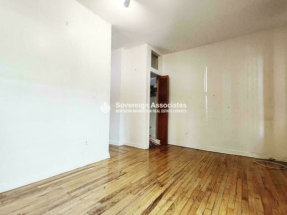 3rd image of 3135 Broadway APT 21
