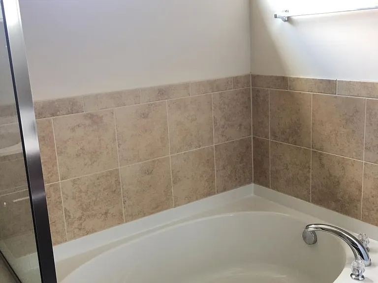 8044 Remington Heights Dr — Photo 13