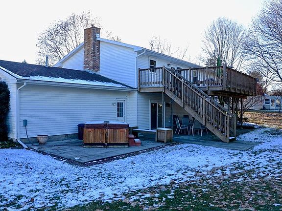 5th image of 29 Algonquin Dr