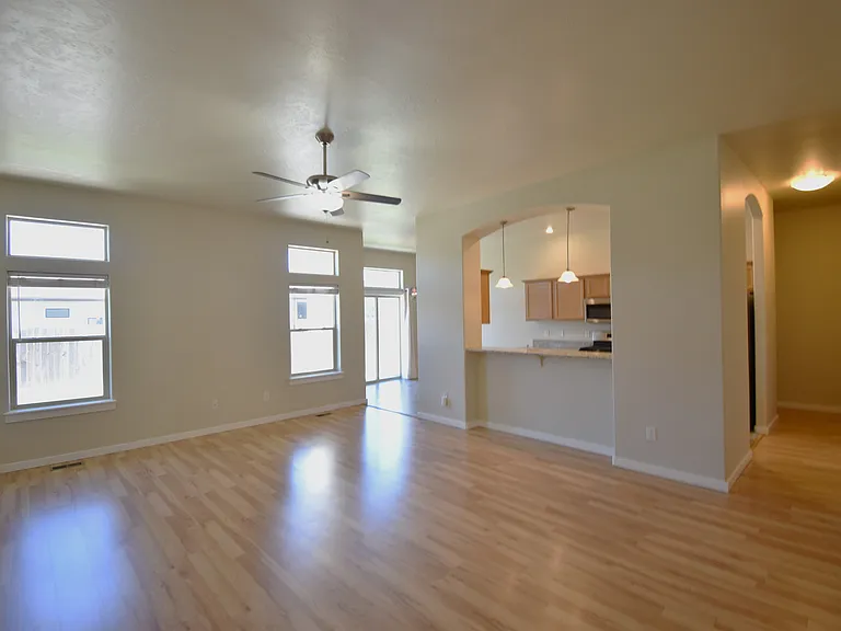 310 E Ironstone Ct — Photo 5