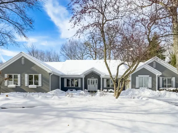 950 Aster Ln, West Chicago, IL 60185