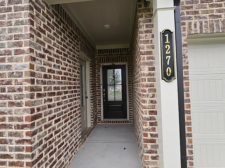 1270 Jordan Brook Dr — Photo 3