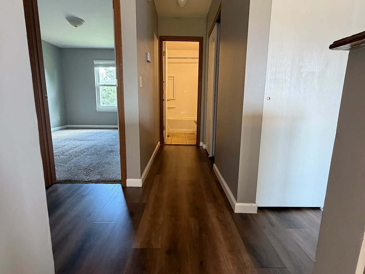 St Matthew Ave 1152 — Photo 4