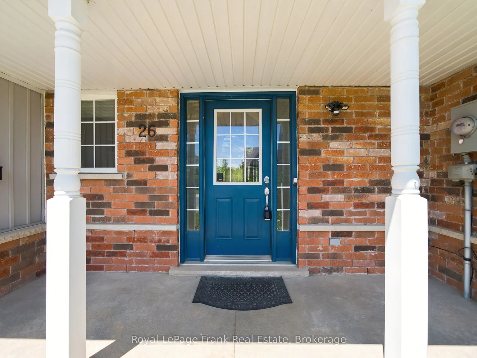 4 bed, $2,400 — Photo 4