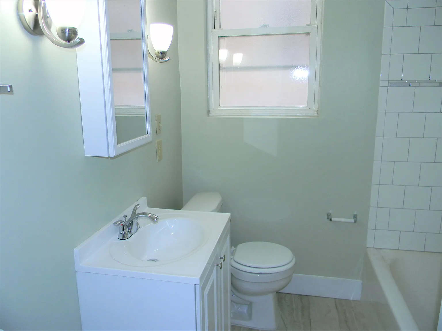 3 bed, 2594 sqft, $1,750 — Photo 4