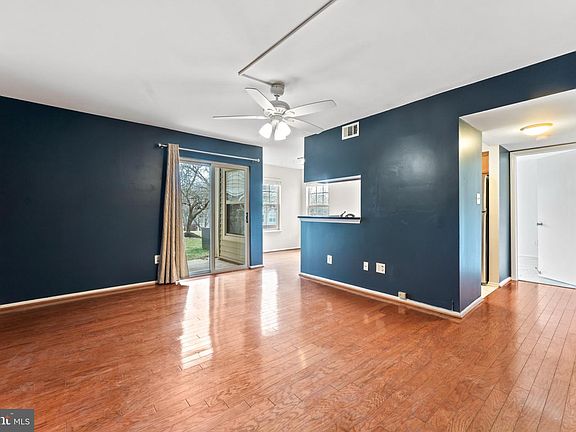 2nd image of 1727 Ascot Way #1727C