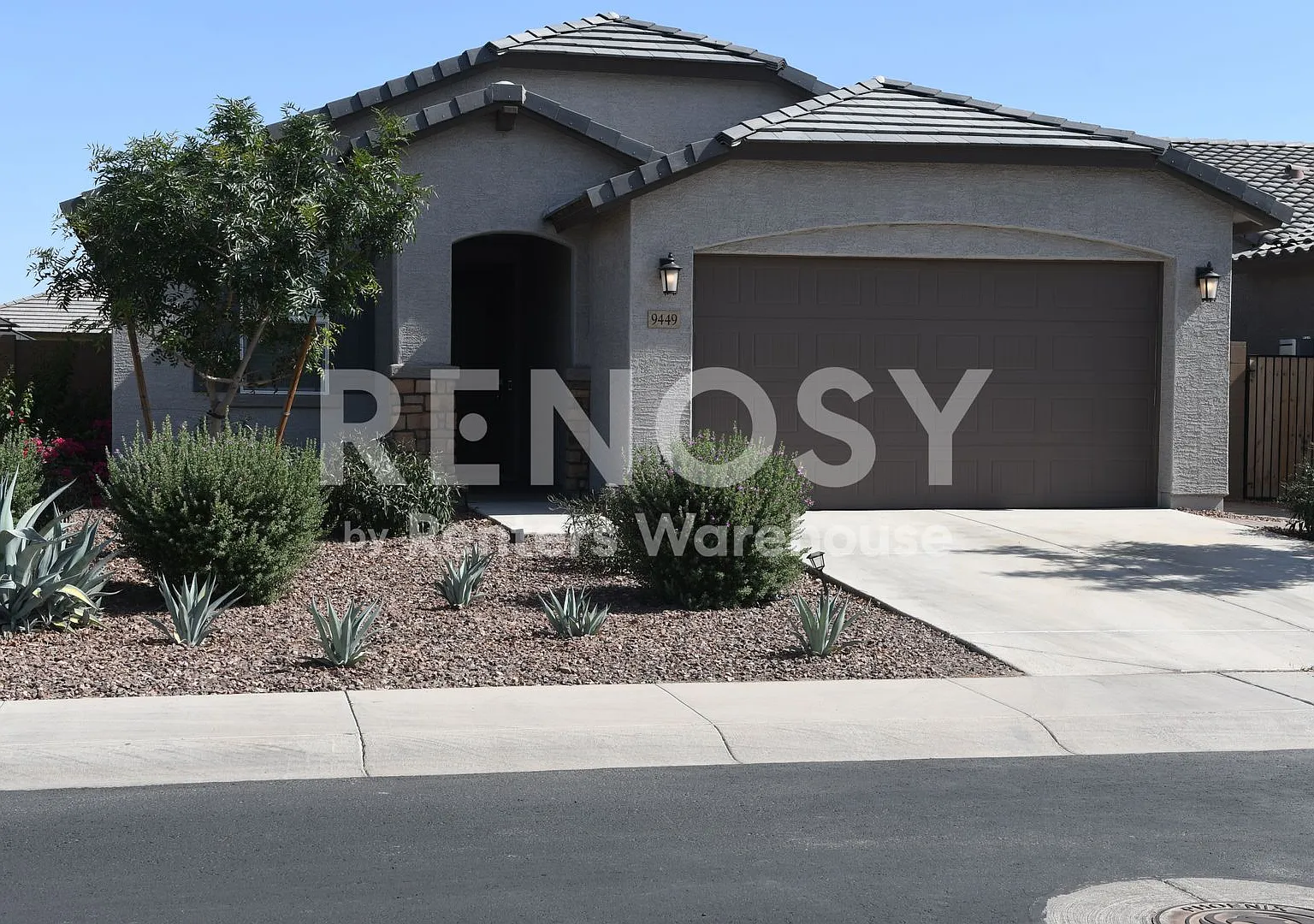 9449 W Montecito Ave Phoenix Arizona 85037 — Photo 1