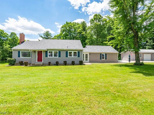 9483 Youngstown Salem Rd, Canfield, OH 44406