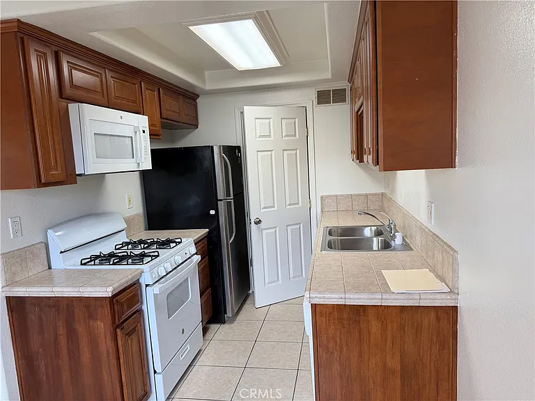 1509 Stanley Ave #108 — Photo 5