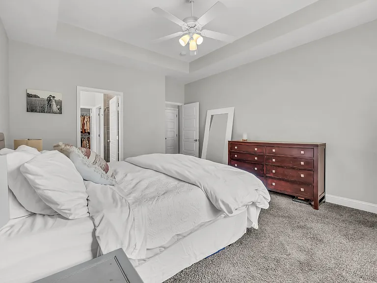 323 Crusaw Dr — Photo 10