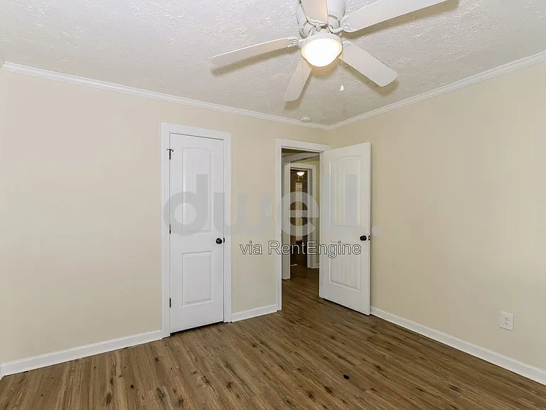 2492 Coleman Ave — Photo 8