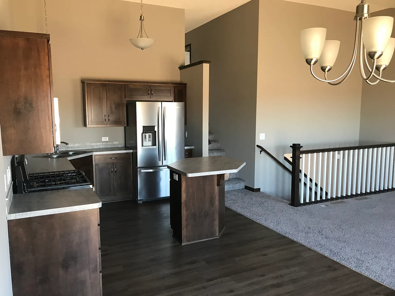 4 bed, 1800 sqft, $1,500 — Photo 2