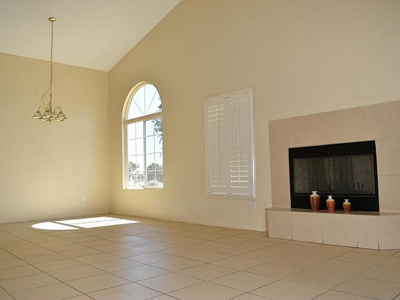 5th image of 15139 Greenrock Ave