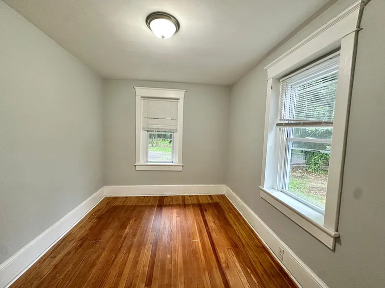 351 N Spring Rd — Photo 11