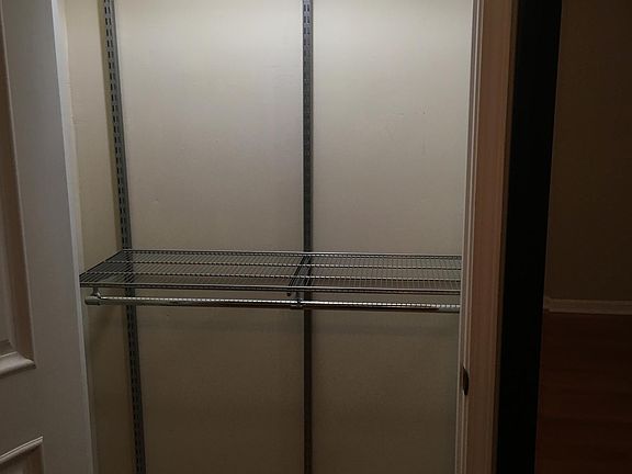 4th image of 715 Highview Dr SE