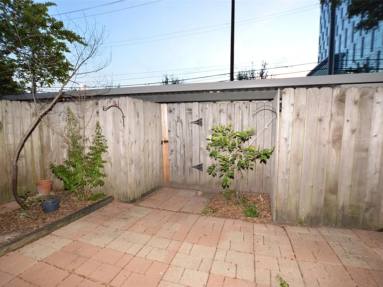 3729 Wakeforest St — Photo 24