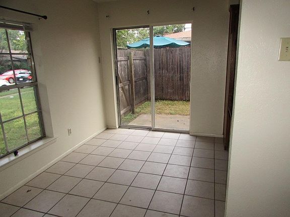 4th image of 1316 Willow Wood Ct