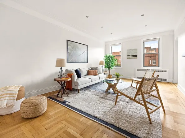 30 Ocean Pkwy APT 6G, Brooklyn, NY 11218