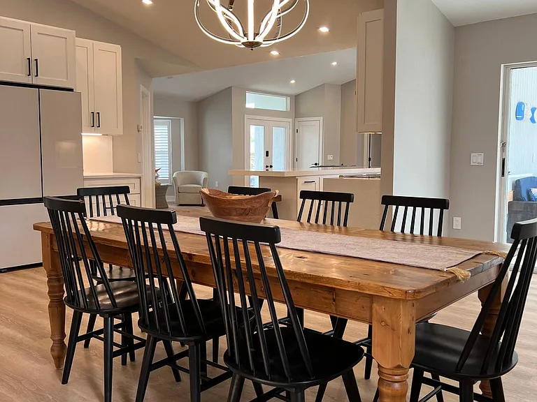 1423 Jupiter Rd — Photo 2