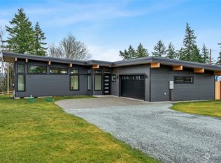 1905 Cascade View Dr, Camano Island, WA