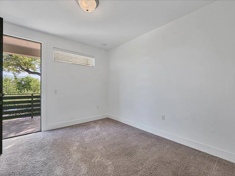 8922 Menchaca Rd #102 — Photo 29
