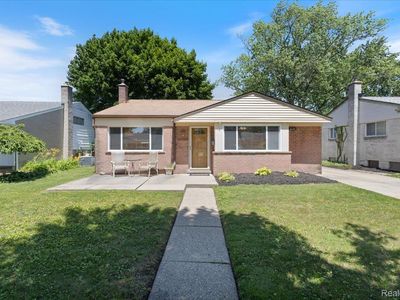 1070 Dreon Dr, Clawson, MI, 48017