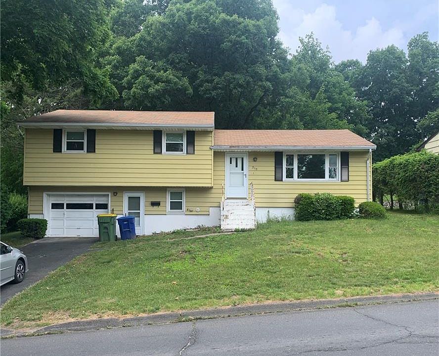 1st image of 219 Pearl Lake Rd