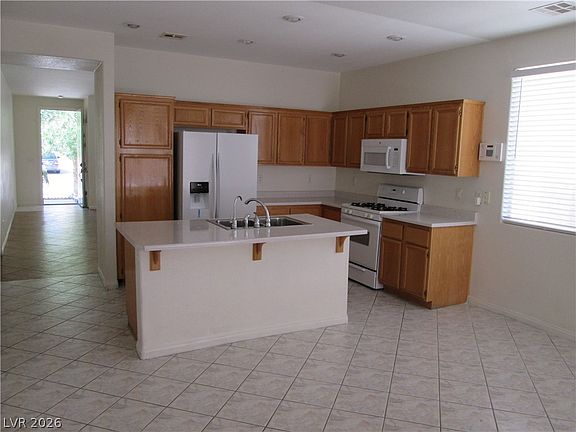 3rd image of 8049 Palace Estate Ave